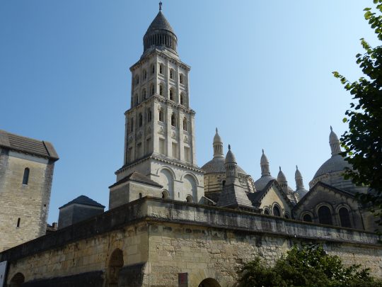 Fietsreis fietsbedevaart fietsblog reisverslag review Santiago de Compostela Périgueux Cathédrale
