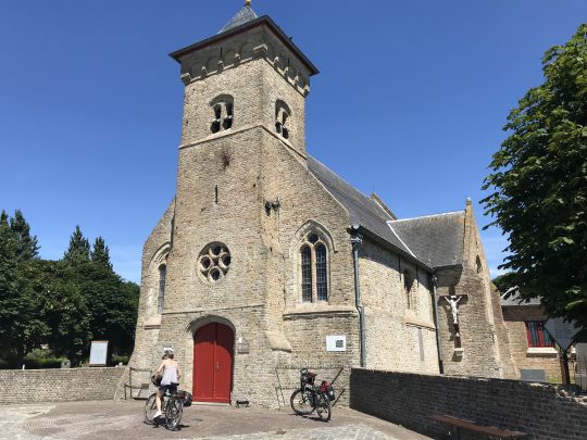 Fietsroute fietsblog Veurne-Ambacht Booitshoeke kerk