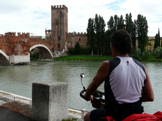 Fietsreis fietsroute review reisverslag fietsbedevaart Romereis Verona