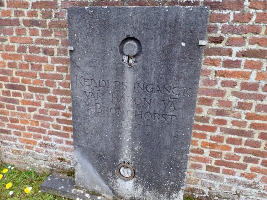 fietsblog, review, fietsverslag, fietsvakantie, fietstour, fietsroute, Pallieteren langs de Nete, Gestel, parochiekerk Sint-Lambertus, Baron van Bronchorst, 1671