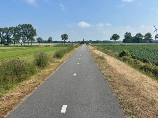 fietsblog, review, fietsverslag, fietsvakantie, fietstour, fietsroute, fietsreis, rondje Friesland, rondje Groningen, fietsen in Nederland, Poldijk, Stiens