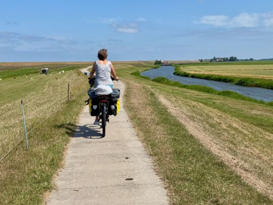 fietsblog, review, fietsverslag, fietsvakantie, fietstour, fietsroute, fietsreis, rondje Friesland, rondje Groningen, fietsen in Nederland, Hallum