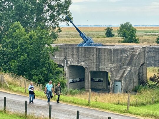 fietsblog, review, fietsverslag, fietsvakantie, fietstour, fietsroute, fietsreis, rondje Friesland, rondje Groningen, fietsen in Nederland, Batterij Fiemel, Atlantikwall