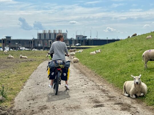 fietsblog, review, fietsverslag, fietsvakantie, fietstour, fietsroute, fietsreis, rondje Friesland, rondje Groningen, fietsen in Nederland, Dollard, Nieuwe Statenzijl
