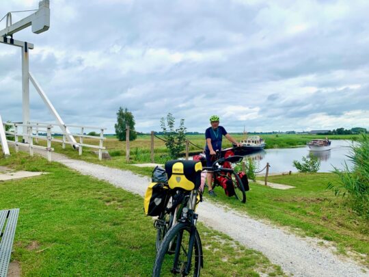 fietsblog, review, fietsverslag, fietsvakantie, fietstour, fietsroute, fietsreis, rondje Friesland, rondje Groningen, fietsen in Nederland, Driewegsluis Nijetrijne