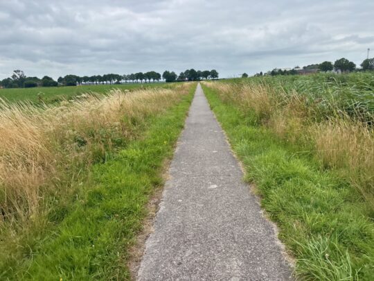 fietsblog, review, fietsverslag, fietsvakantie, fietstour, fietsroute, fietsreis, rondje Friesland, rondje Groningen, fietsen in Nederland, Kiel-Windeweer, Leinewijk