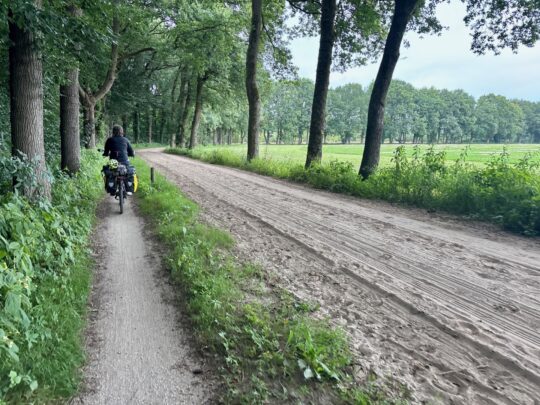 fietsblog, review, fietsverslag, fietsvakantie, fietstour, fietsroute, fietsreis, rondje Friesland, rondje Groningen, fietsen in Nederland, Noordlaren, Duinweg, Pieterpad, Noordlaarderbos