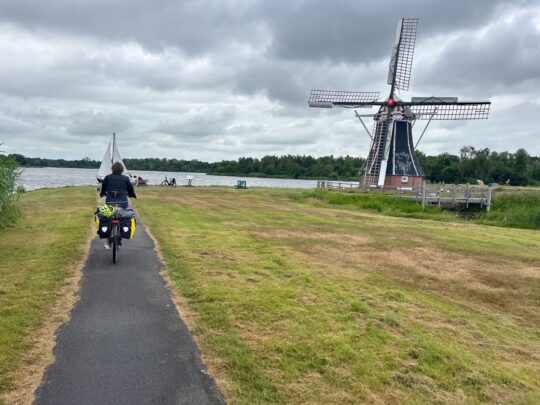 fietsblog, review, fietsverslag, fietsvakantie, fietstour, fietsroute, fietsreis, rondje Friesland, rondje Groningen, fietsen in Nederland, Hoornsemeer, De Helper