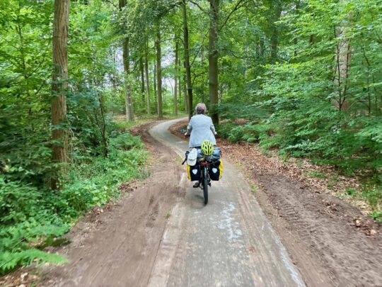 fietsblog, review, fietsverslag, fietsvakantie, fietstour, fietsroute, fietsreis, rondje Friesland, rondje Groningen, fietsen in Nederland, Kuinderbos